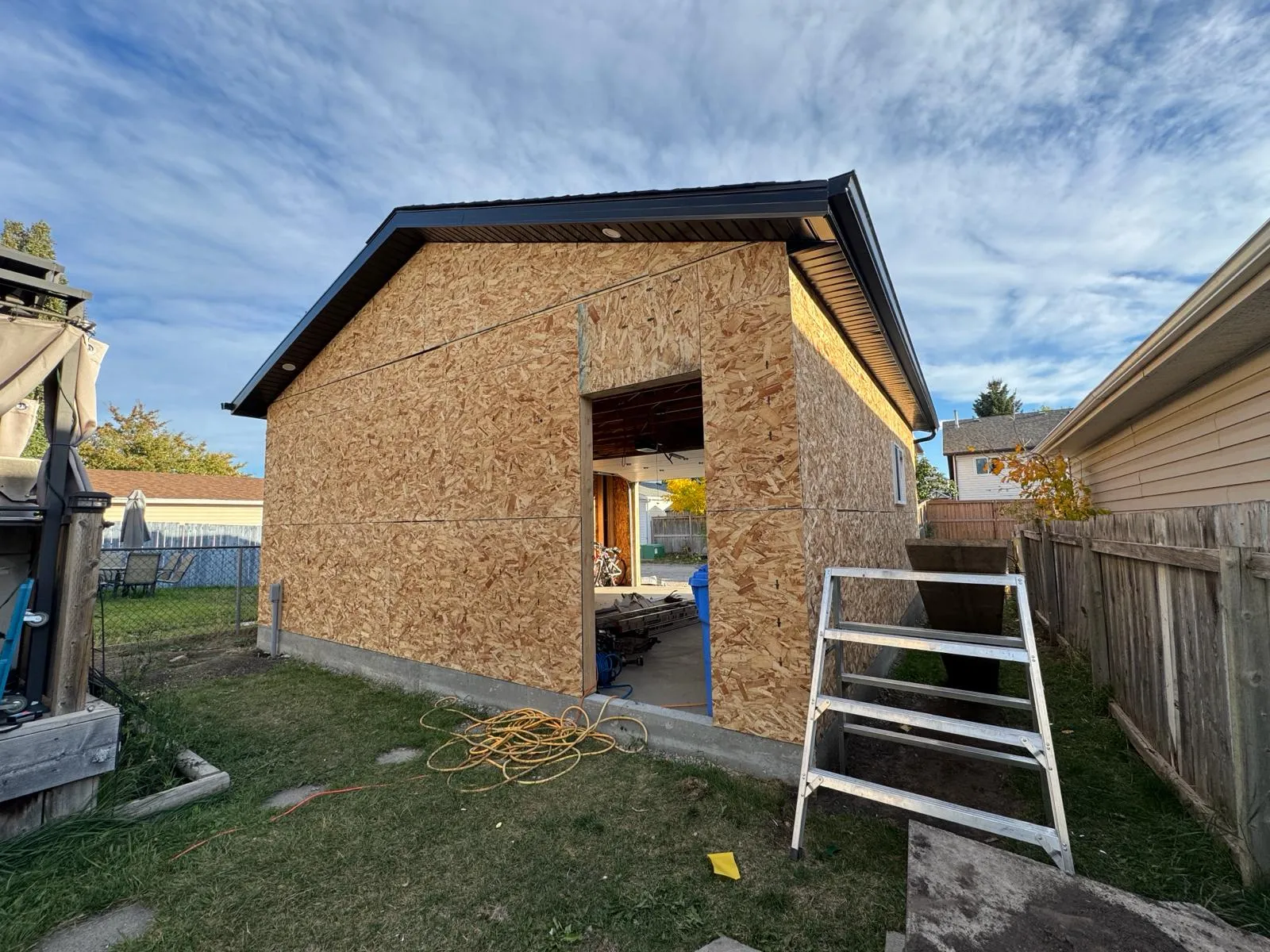 Fascia board wrapped in aluminum on an Alberta home